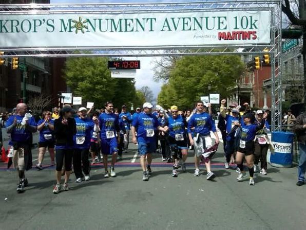 Robin Yoder: Can-Can supporters, first 10K, 2011