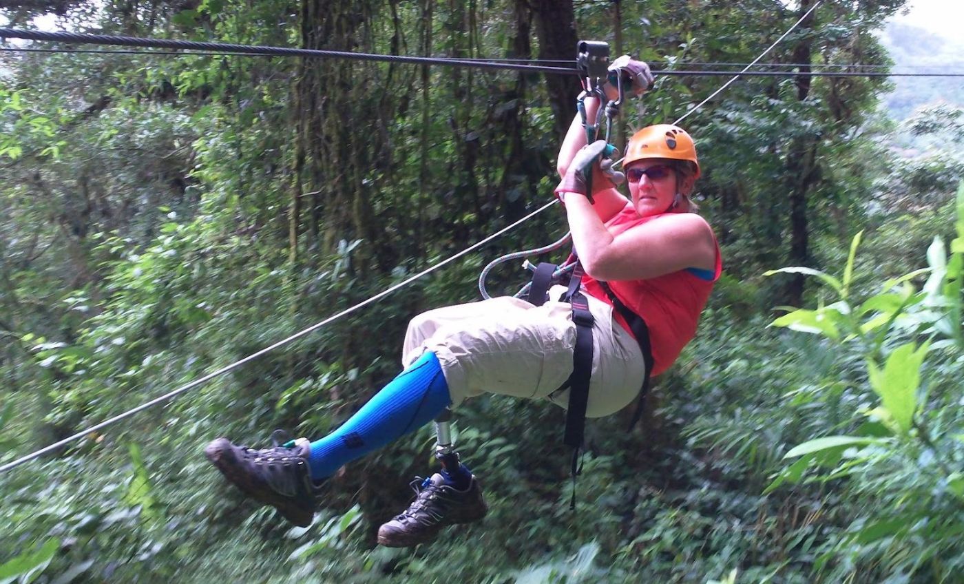 Robin Yoder: Ziplining, Costa Rica